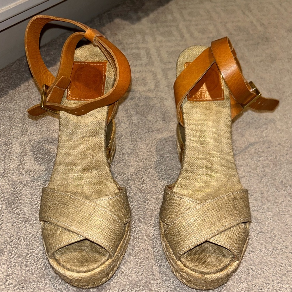Tory Burch Wedges Size 7